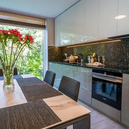 Apartamentai Voveraite Apartment *